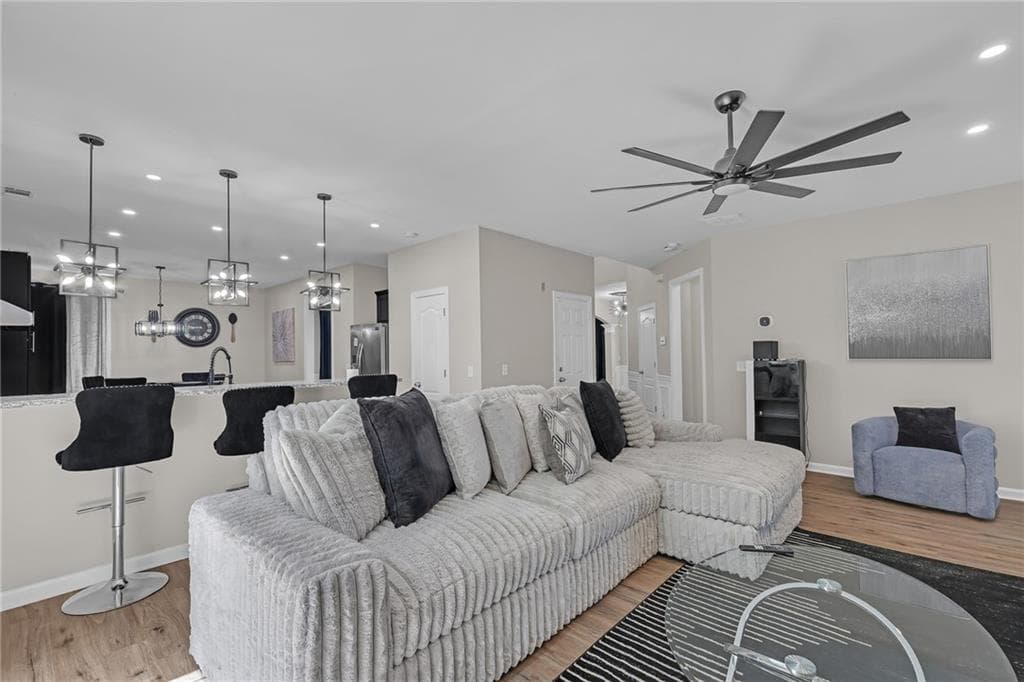 4 bedroom, 3 bathroom, 3,056 sq ft single family residence for rent at 5312 Lakerock Dr SW, Atlanta, GA 30331 for $4,995 a month — photo 10