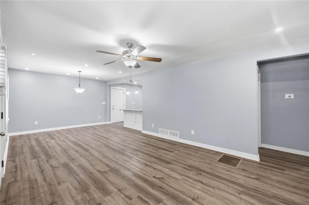 3 bedroom, 2 bathroom, 1,562 sq ft single family residence for sale at 2250 Bouldercrest Road, Atlanta, GA 30316 — photo 3