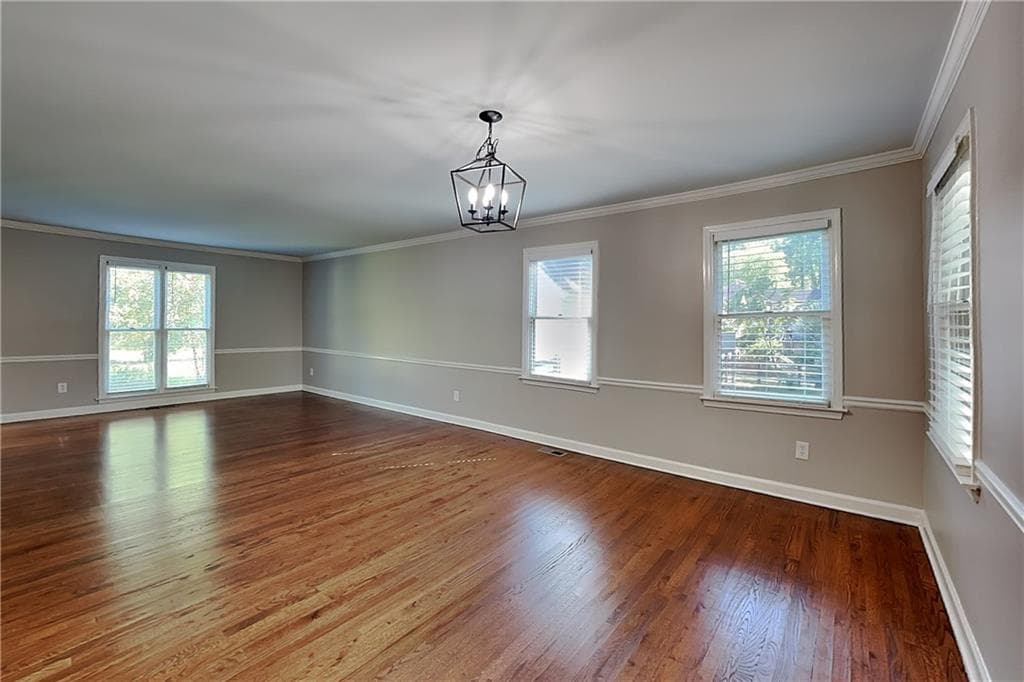 5 bedroom, 3 bathroom, 3,157 sq ft single family residence for rent at 2427 Brookvine Lane, Marietta, GA 30062 for $3,640 a month — photo 3