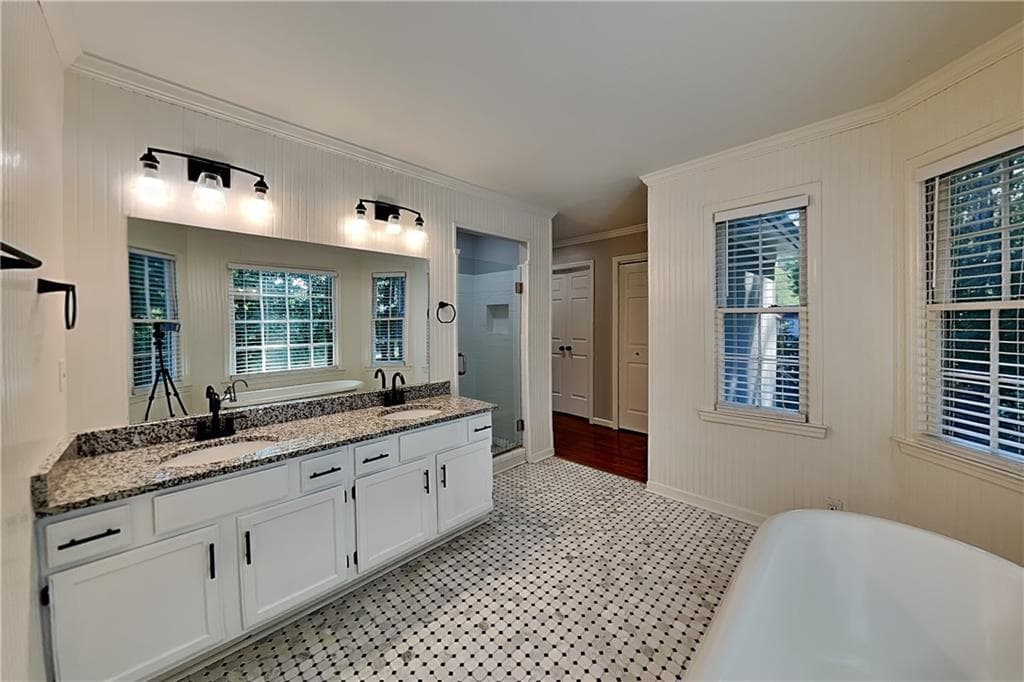 5 bedroom, 3 bathroom, 3,157 sq ft single family residence for rent at 2427 Brookvine Lane, Marietta, GA 30062 for $3,640 a month — photo 8