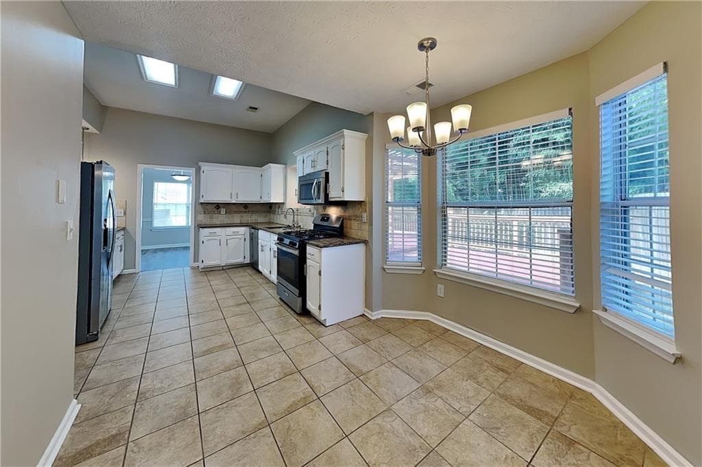 3 bedroom, 3 bathroom, 1,817 sq ft single family residence for rent at 1783 Ashbury Point Drive, Marietta, GA 30066 for $2,340 a month — photo 8