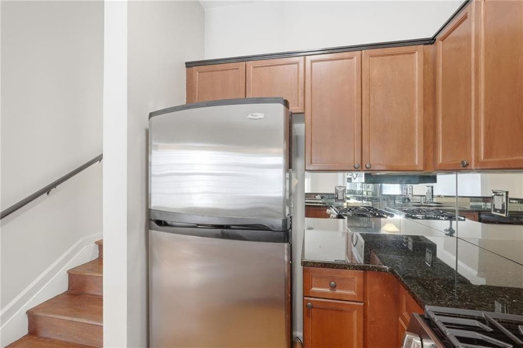 1 bedroom, 1 bathroom, 997 sq ft condominium for sale at 4254 River Green Drive 604, Atlanta, GA 30327 — photo 7