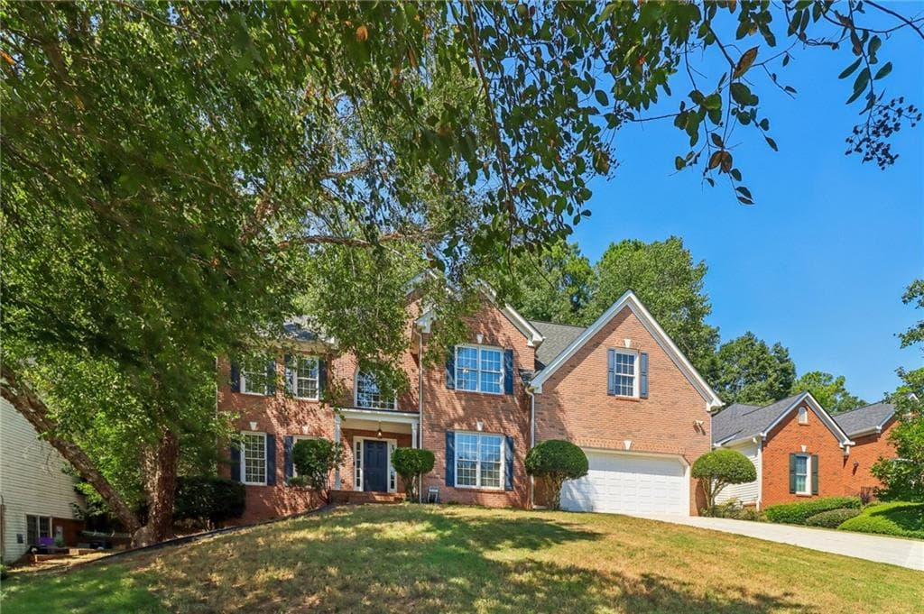 5 bedroom, 3 bathroom, 2,903 sq ft single family residence for sale at 4421 Weston Drive, Lilburn, GA 30047 — photo 2