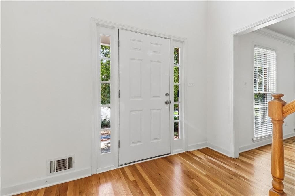 5 bedroom, 3 bathroom, 2,903 sq ft single family residence for sale at 4421 Weston Drive, Lilburn, GA 30047 — photo 7