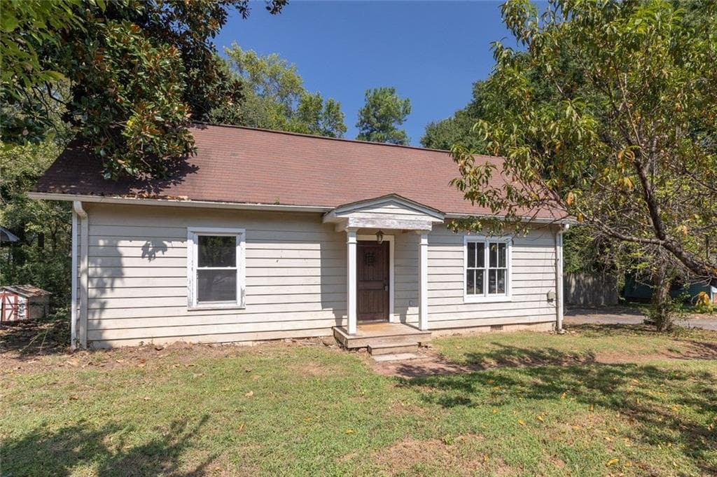 3 bedroom, 2 bathroom, 1,783 sq ft single family residence under contract at 1117 Barnes Mill Road, Marietta, GA 30062