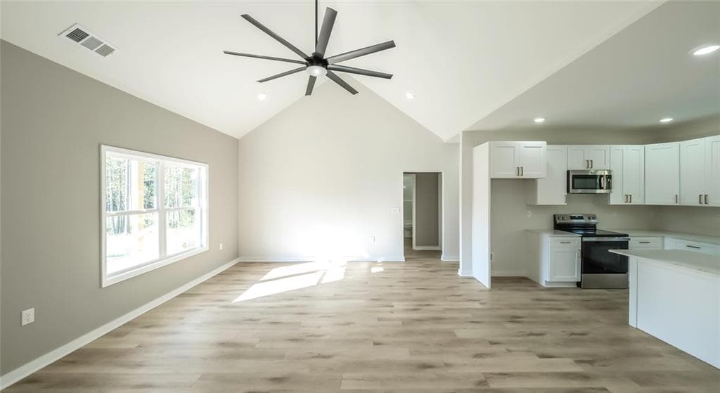 4 bedroom, 2 bathroom, 1,600 sq ft single family residence under contract at 214 Arbacoochee Road, Tallapoosa, GA 30176 — photo 4