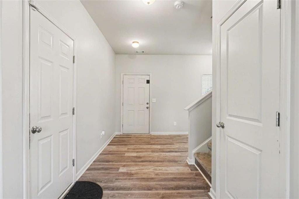 4 bedroom, 3 bathroom, 1,910 sq ft single family residence for sale at 2344 Clapton Court, Jonesboro, GA 30236 — photo 3