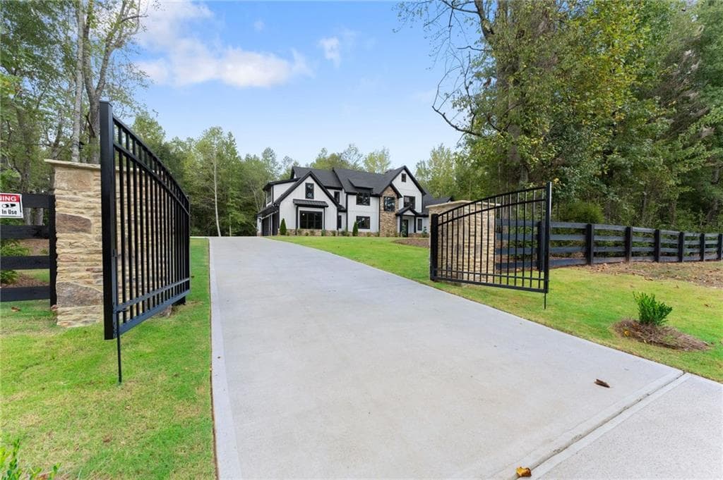 5 bedroom, 6 bathroom, 3,936 sq ft single family residence for sale at 5697 Ball Ground Road, Ball Ground, GA 30107 — photo 3
