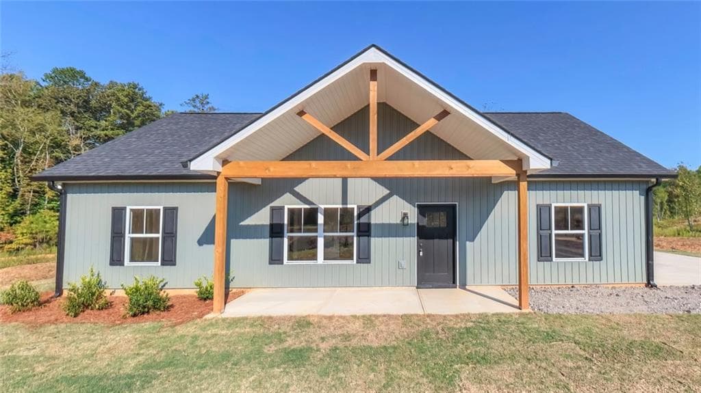 4 bedroom, 2 bathroom, 1,600 sq ft single family residence under contract at 194 Arbacoochee Road, Tallapoosa, GA 30176
