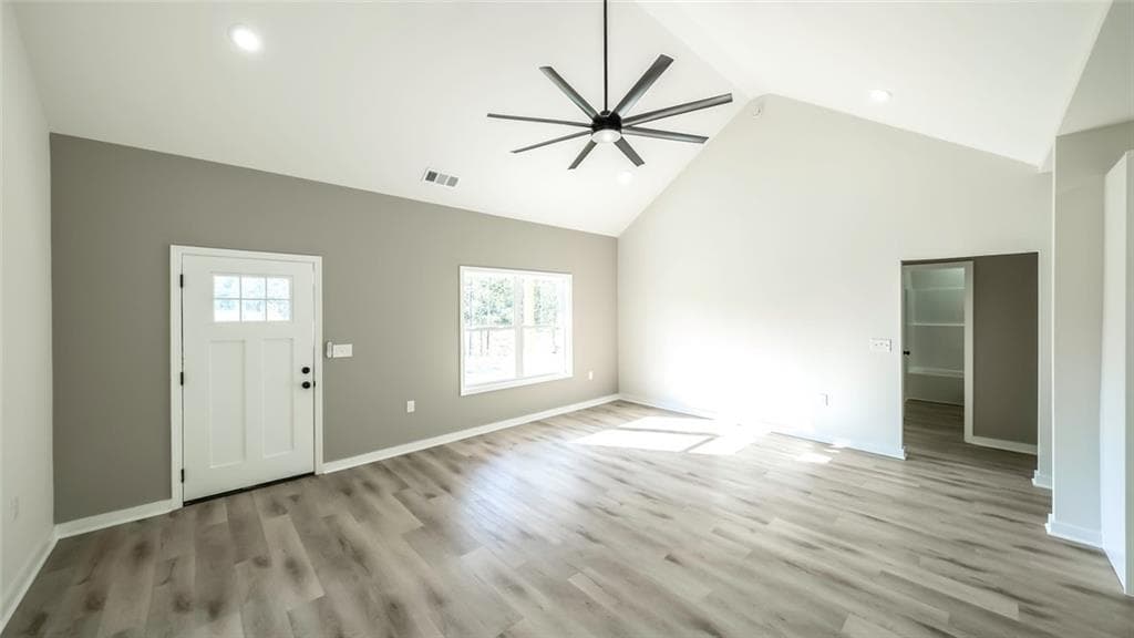 4 bedroom, 2 bathroom, 1,600 sq ft single family residence under contract at 194 Arbacoochee Road, Tallapoosa, GA 30176 — photo 3