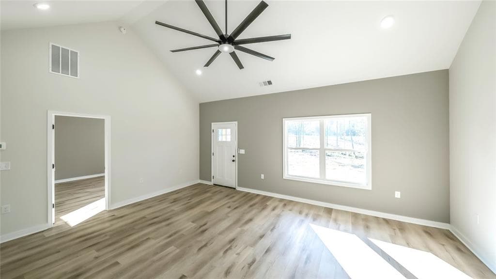 4 bedroom, 2 bathroom, 1,600 sq ft single family residence under contract at 194 Arbacoochee Road, Tallapoosa, GA 30176 — photo 6