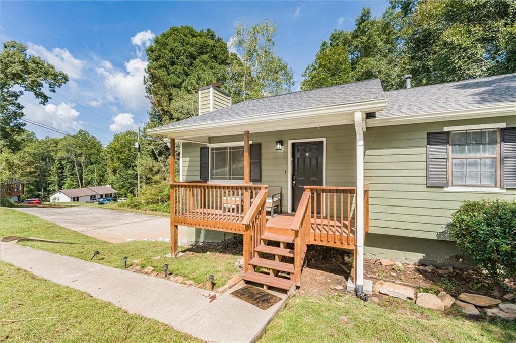 3 bedroom, 2 bathroom, 1,306 sq ft single family residence for sale at 2271 Chestnut Place, Lithia Springs, GA 30122 — photo 2