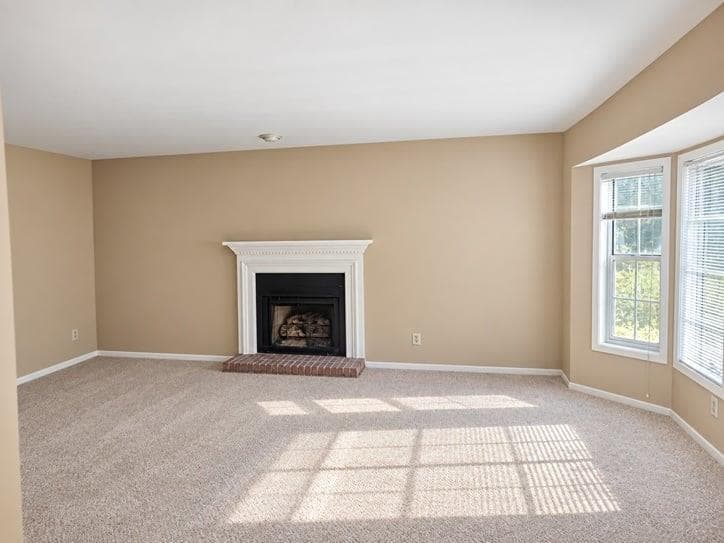 2 bedroom, 3 bathroom, 1,416 sq ft townhouse under contract at 732 Anderson Walk, Marietta, GA 30062 — photo 4