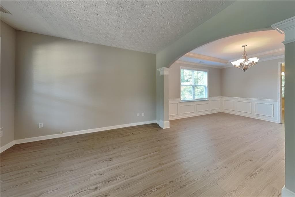 4 bedroom, 3 bathroom, 3,161 sq ft single family residence for rent at 928 Mill Creek Avenue, Canton, GA 30115 for $2,675 a month — photo 4