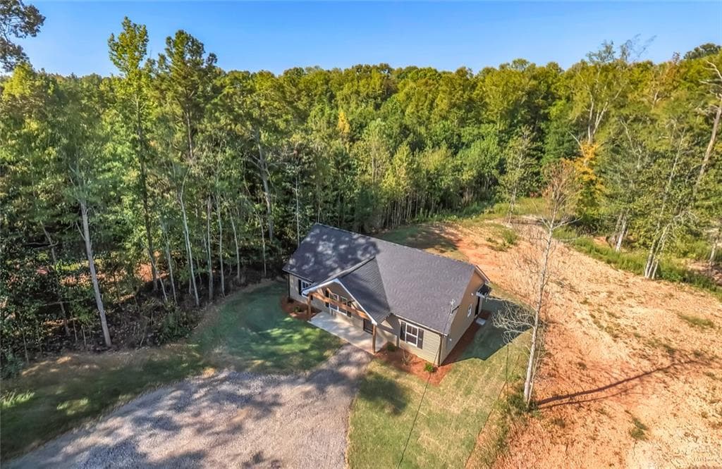 3 bedroom, 2 bathroom, 1,358 sq ft single family residence for sale at 182 Arbacoochee Road, Tallapoosa, GA 30176 — photo 2