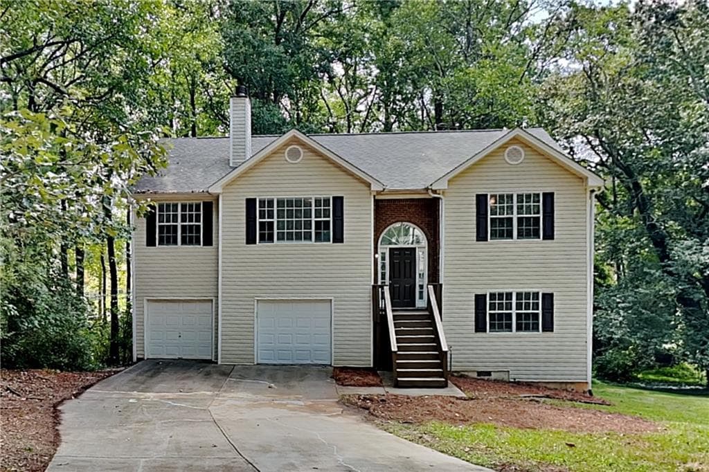 5 bedroom, 3 bathroom, 1,868 sq ft single family residence for rent at 353 Wildwood Court, Lawrenceville, GA 30046 for $2,350 a month — photo 1 of 24