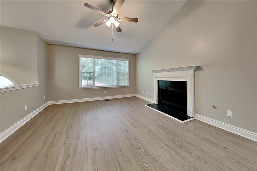 5 bedroom, 3 bathroom, 1,868 sq ft single family residence for rent at 353 Wildwood Court, Lawrenceville, GA 30046 for $2,350 a month — photo 3