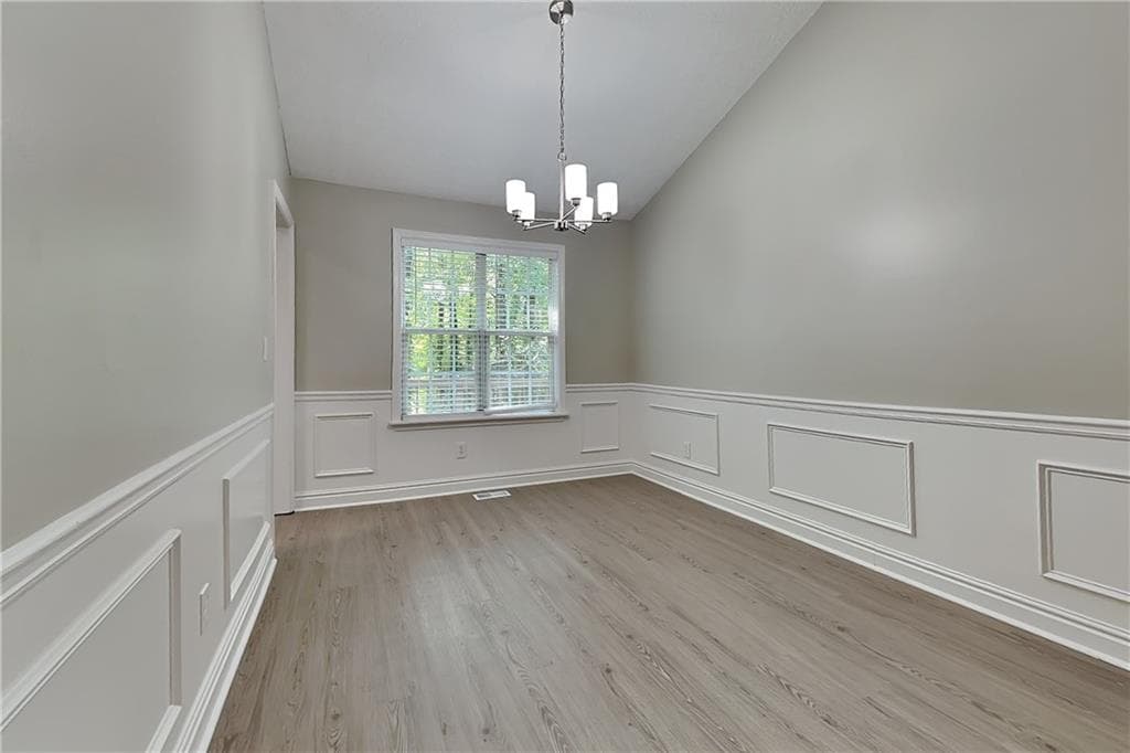 5 bedroom, 3 bathroom, 1,868 sq ft single family residence for rent at 353 Wildwood Court, Lawrenceville, GA 30046 for $2,350 a month — photo 7