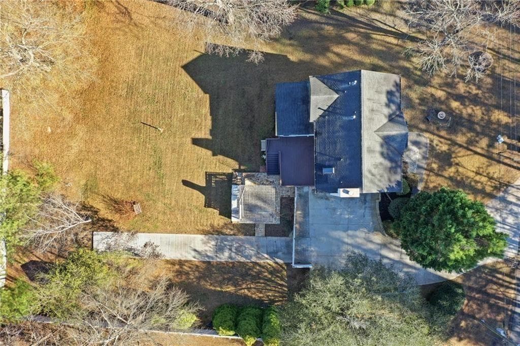 5 bedroom, 4 bathroom, 3,416 sq ft single family residence for sale at 5099 Vixen Court, Acworth, GA 30101 — photo 4