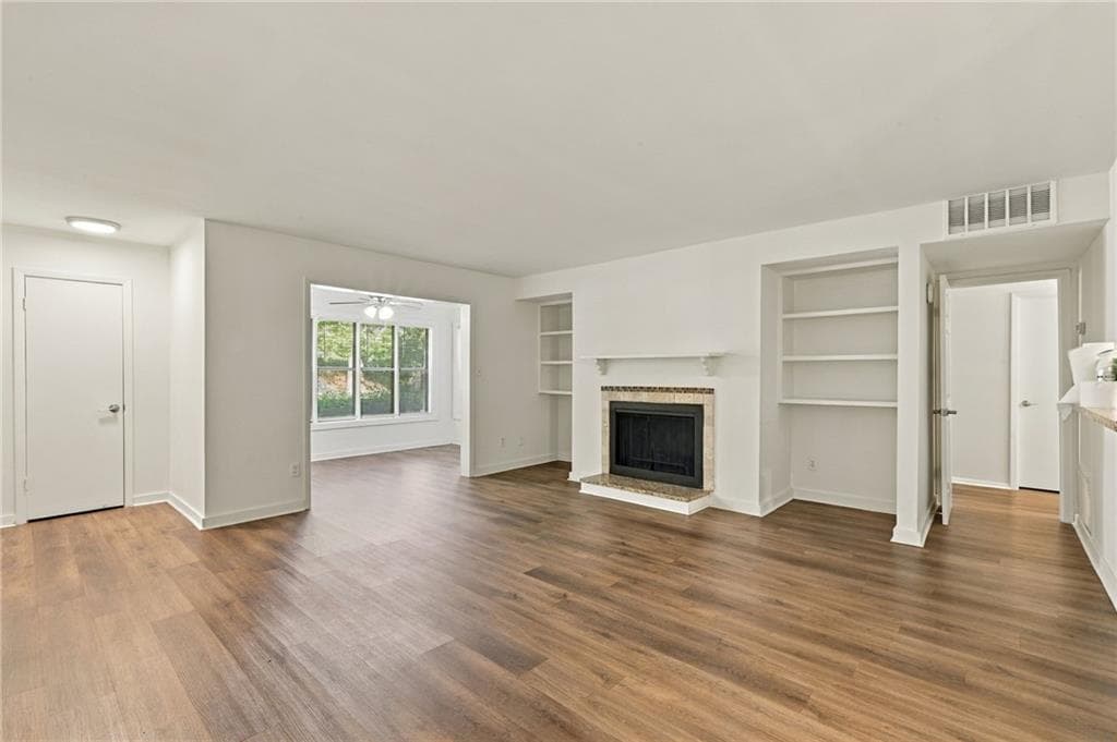 2 bedroom, 2 bathroom, 1,158 sq ft condominium for sale at 1001 River Mill Circle, Roswell, GA 30075 — photo 6