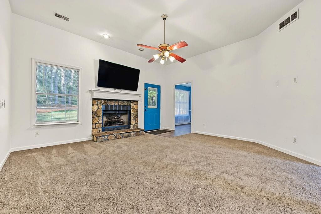 3 bedroom, 2 bathroom, 1,843 sq ft single family residence for sale at 25 Cliff Court, Covington, GA 30016 — photo 6