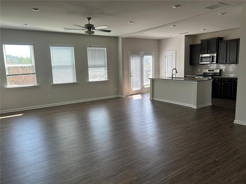 4 bedroom, 3 bathroom, 2,160 sq ft single family residence for sale at 128 Briarwood Drive E, Dawsonville, GA 30534 — photo 7