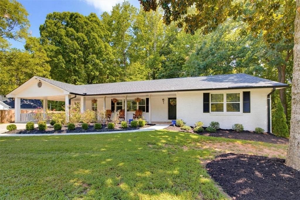 3 bedroom, 2 bathroom, 1,985 sq ft single family residence for sale at 4626 Old Stilesboro Road, Acworth, GA 30101