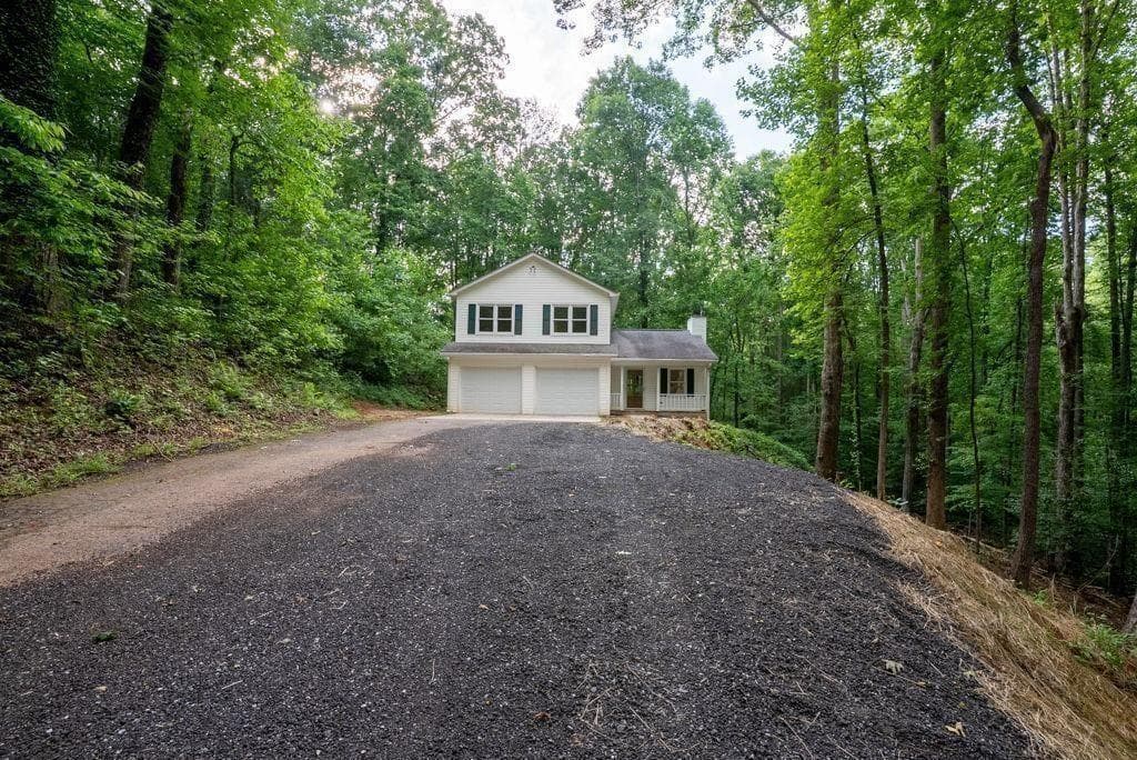 4 bedroom, 3 bathroom, 1,717 sq ft single family residence for sale at 64 Hickory Lane, Dahlonega, GA 30533 — photo 8