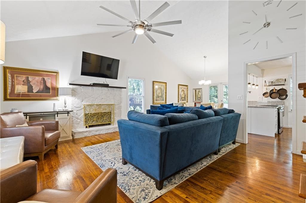 3 bedroom, 4 bathroom, 1,868 sq ft single family residence for sale at 69 White Oak Drive, Cartersville, GA 30121 — photo 3