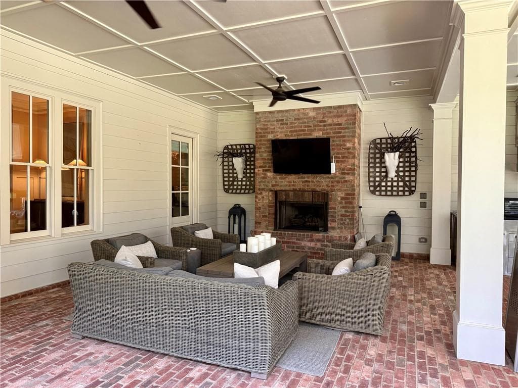 8 bedroom, 7 bathroom, 9,204 sq ft single family residence under contract at 15000 Neese Road, Milton, GA 30004 — photo 3