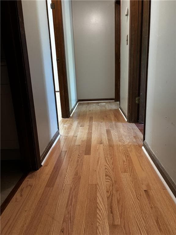 3 bedroom, 2 bathroom, 1,650 sq ft single family residence for rent at 3260 Creek Hollow Drive, Marietta, GA 30062 for $2,250 a month — photo 5