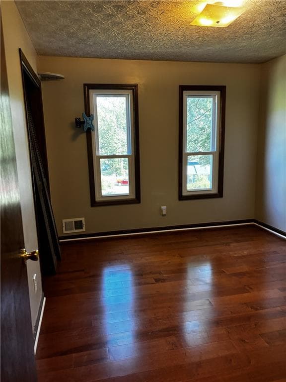 3 bedroom, 2 bathroom, 1,650 sq ft single family residence for rent at 3260 Creek Hollow Drive, Marietta, GA 30062 for $2,250 a month — photo 8