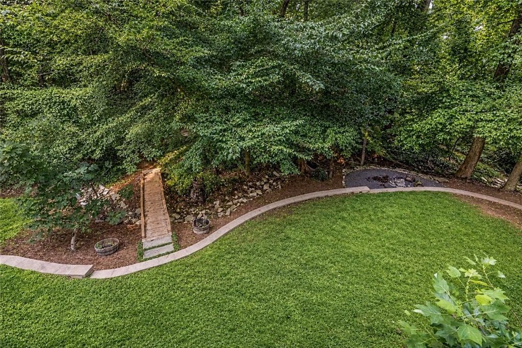 5 bedroom, 4 bathroom, 4,071 sq ft single family residence for sale at 1026 Mcconnell Drive, Decatur, GA 30033 — photo 10