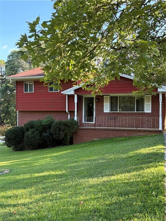 3 bedroom, 2 bathroom, 1,418 sq ft single family residence under contract at 1118 E Fayetteville Road, Riverdale, GA 30296