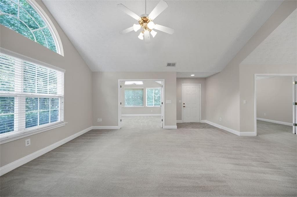 3 bedroom, 2 bathroom, 1,757 sq ft condominium for sale at 142 Vintage Club Circle, Marietta, GA 30066 — photo 5