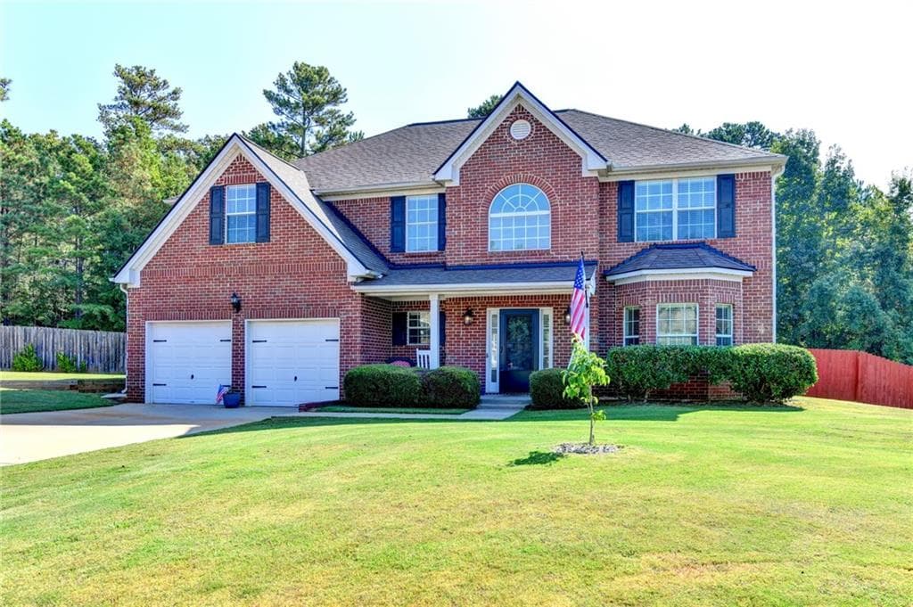 4 bedroom, 3 bathroom, 2,777 sq ft single family residence for sale at 2709 Oakmont Way, Monroe, GA 30656 — photo 4