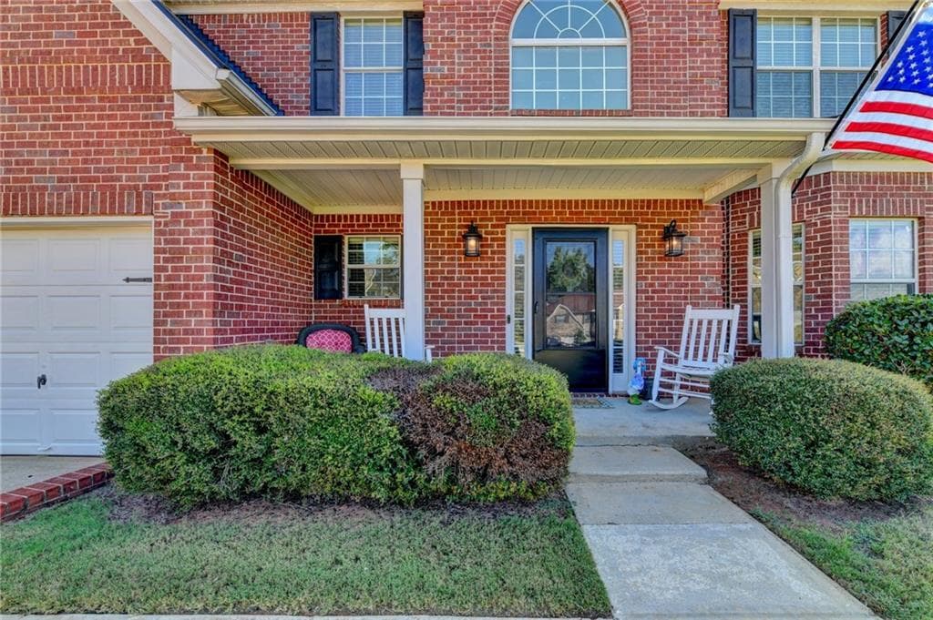 4 bedroom, 3 bathroom, 2,777 sq ft single family residence for sale at 2709 Oakmont Way, Monroe, GA 30656 — photo 5