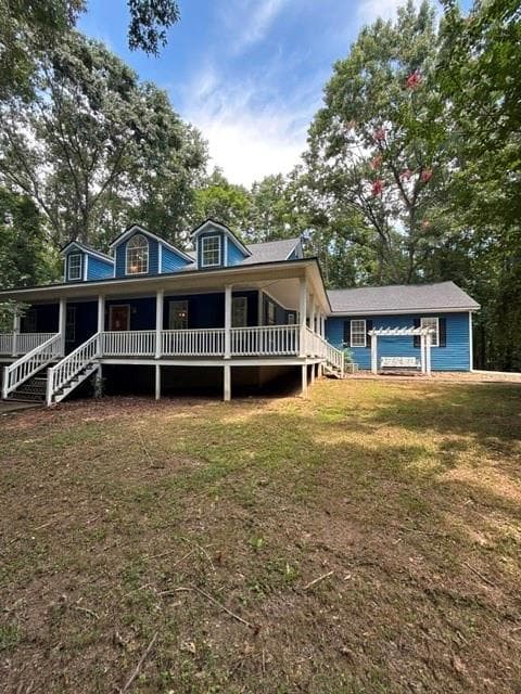 7 bedroom, 4 bathroom, 4,724 sq ft single family residence for sale at 2970 Oxford Road, Atlanta, GA 30349