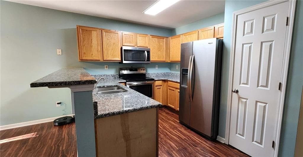 3 bedroom, 3 bathroom, 1,486 sq ft townhouse under contract at 118 Avalon Drive, Calhoun, GA 30701 — photo 7