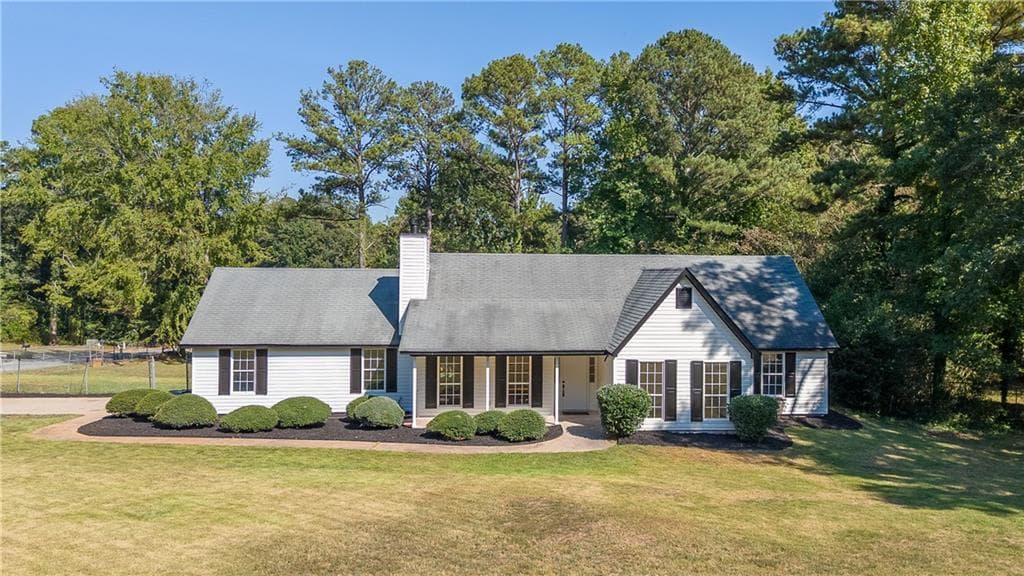 3 bedroom, 2 bathroom, 1,577 sq ft single family residence under contract at 216 Fairview Point, Ellenwood, GA 30294