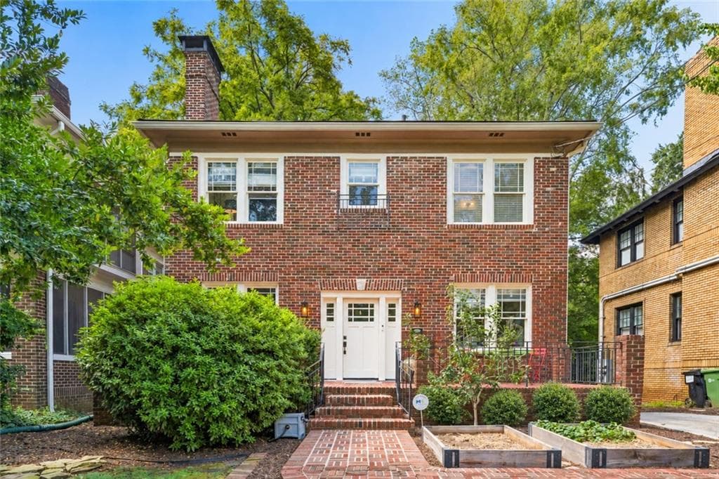 3 bedroom, 3 bathroom, 2,452 sq ft single family residence for sale at 700 Penn Avenue, Atlanta, GA 30308 — photo 7
