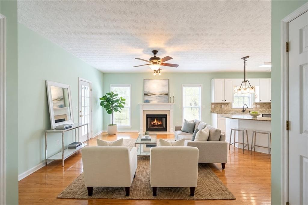 3 bedroom, 2 bathroom, 1,715 sq ft single family residence for sale at 905 Downyshire Drive, Lawrenceville, GA 30044 — photo 3