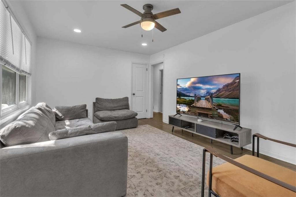 3 bedroom, 2 bathroom, 1,150 sq ft single family residence for rent at 610 Oriole Drive, Marietta, GA 30067 for $2,500 a month — photo 6