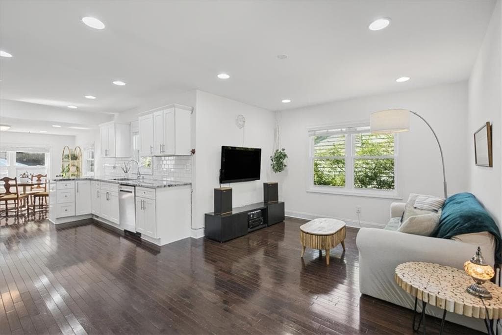3 bedroom, 2 bathroom, 1,240 sq ft single family residence for sale at 97 Mortimer Street, Atlanta, GA 30317 — photo 9