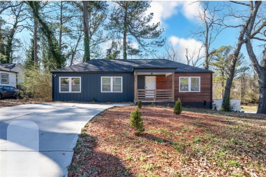 3 bedroom, 2 bathroom, 1,152 sq ft single family residence for sale at 861 Norwood Road, Atlanta, GA 30315