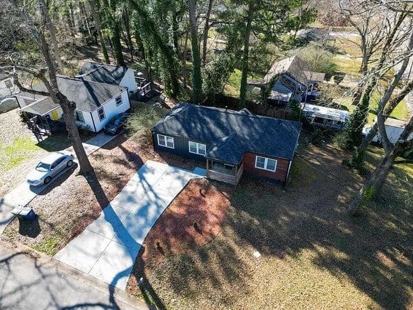 3 bedroom, 2 bathroom, 1,152 sq ft single family residence for sale at 861 Norwood Road, Atlanta, GA 30315 — photo 3