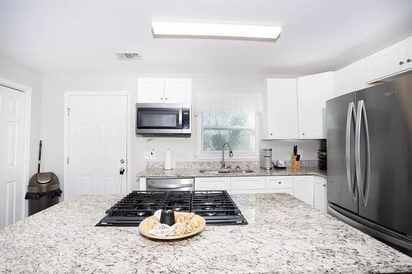 3 bedroom, 2 bathroom, 1,152 sq ft single family residence for sale at 861 Norwood Road, Atlanta, GA 30315 — photo 7