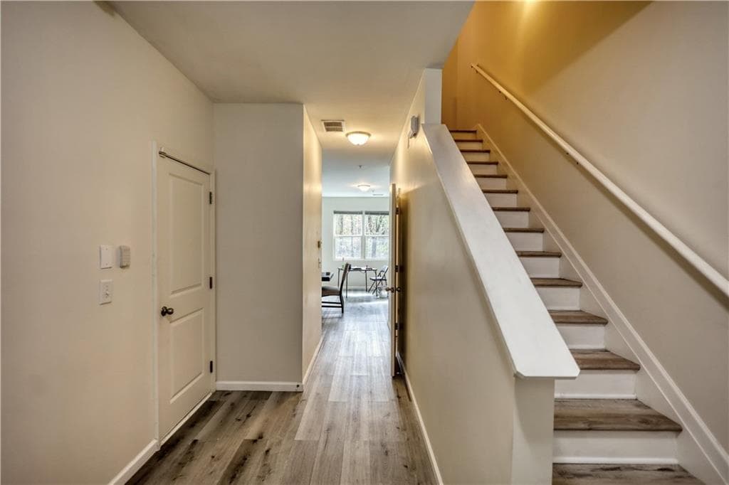 3 bedroom, 3 bathroom, 1,589 sq ft townhouse for sale at 1821 Millstream Hollow, Conyers, GA 30012 — photo 4