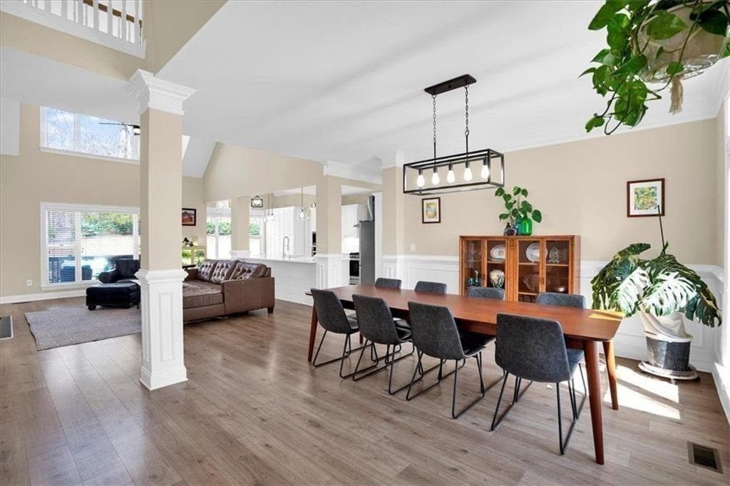5 bedroom, 5 bathroom, 5,260 sq ft single family residence for sale at 5508 Ridgemoor Drive, Braselton, GA 30517 — photo 4