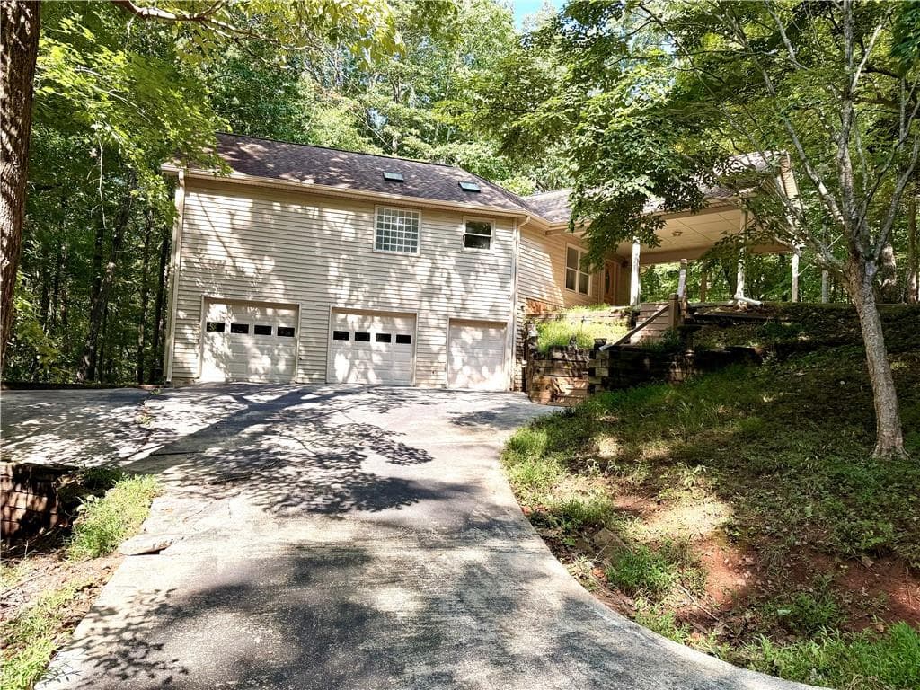 3 bedroom, 3 bathroom, 3,022 sq ft single family residence for sale at 78 Cherokee Camp Trail, Jasper, GA 30143 — photo 3